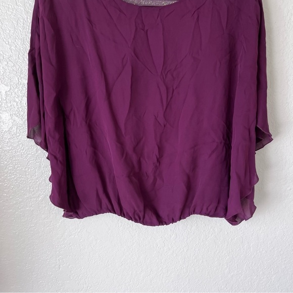 Alice and Olivia purple flutter sleeve silk top size small - Picture 8 of 13